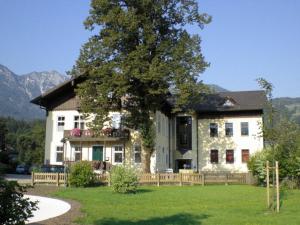 Pension Luise Wehrenfennig & Haus EvA Bad Goisern am Hallstättersee Österreich