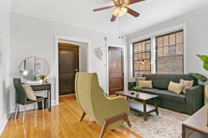 Well-Furnished 1BR Apt in Popular Spot - Belmont J3