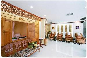 Wall Street Inn, Bangkok