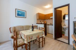 Apartments and Room Ruzica
