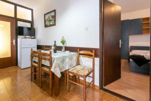 Apartments and Room Ruzica