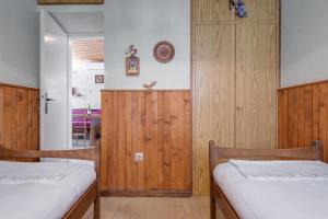 Beachfront Apartment Pisak (196-1)