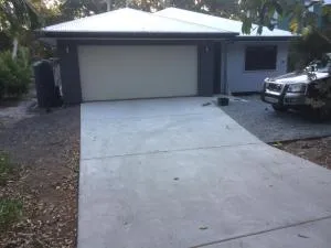 Share Rainbow Denny's House - Boonooroo