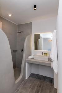 Parathyro sto Aigaio 2 - Small Suites Tinos Greece