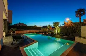 Luxury Villa Ane - 马林斯卡