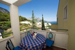 Apartment in Duce with sea view, balcony, air conditioning, Wi-Fi (132-3)