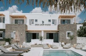 Drios Luxury Studios Paros Greece