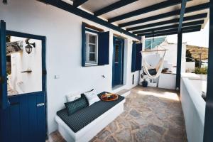 STYLISH Outdoor Living 2BR Hammock with Sea Views at AegeanDreamBnB Tinos Greece