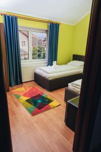 GUITAR - Camere de Inchiriat