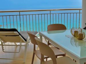 Porto Azul 10A Frontal Peñon & Sea View First Line Arenal Beach