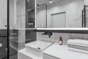 Sea & Sky apartments