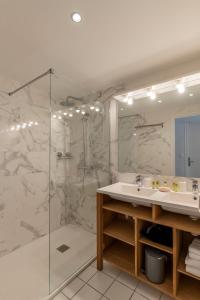 Hotels Les Bastides Saint Paul : photos des chambres