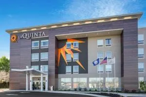 La Quinta Inn & Suites by Wyndham Manassas, VA- Dulles Airport - 邓弗里斯