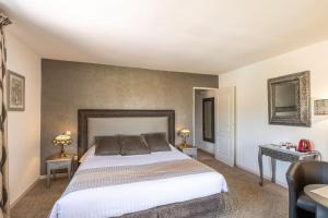 Hotels Les Bastides Saint Paul : photos des chambres