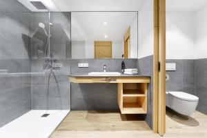 SCHWARZENBACH - Apartments & Rooftop Pool