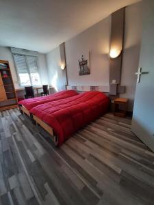 Hotels Hotel de La Vallee : photos des chambres
