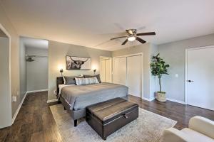 Apartment room in Modern Sister Bay Condo Less Than 1 Mile to Beach!