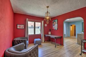 Vibrant Tucson Home, Walk to U of A and Dining!