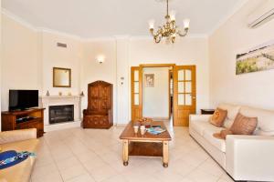 Villa Arvela by Villa Plus