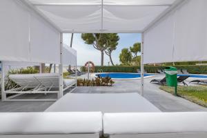 Sand Beach Apartments