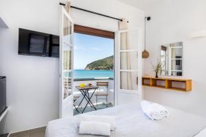 Uncle John's Guesthouse - Studio 1 Skopelos Greece