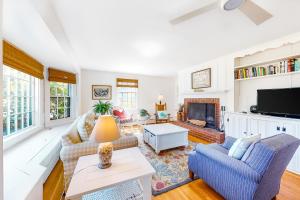 Two Bedroom House room in Vineyard Charm