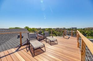 Poolside Chic by the Sea