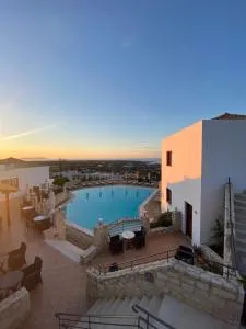 Amazones Village Suites - Piskopianón