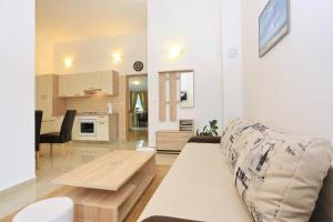 Apartment in Vir with sea view, terrace, air conditioning, Wi-Fi (4595-5)