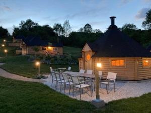 Lodges Aux Kotas Finland'Ain : photos des chambres