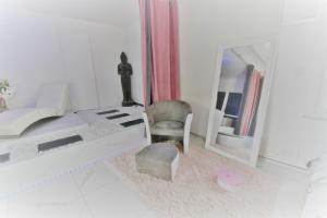 Appartements Jacuzzi Suite Fecamp : photos des chambres