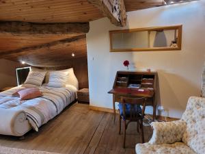 B&B / Chambres d'hotes Les Hauts de Villeloubeix : photos des chambres