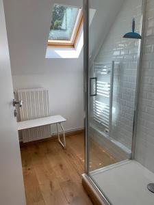 Maisons de vacances VILLA 600m de la plage calme Location possible a partir de 3 nuitees, pouvant accueillir 6-8 pers Activites nautiques randonnee velo peche golf casinos : photos des chambres