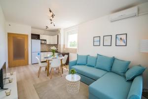 MyFlat Golden Coast Panorama Apartment