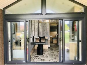 Inverness Lodge-Sleeps 4-Parking-15 min to centre