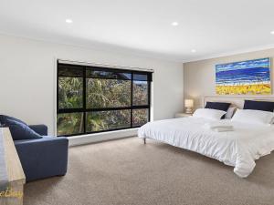 Beach House 72A Marine Dr Fingal Bay