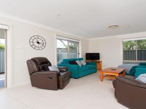 Little Beach Beauty 38A Achilles Street