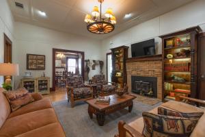 The Retreat at Cottonseed Falls