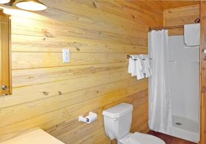 Wimberley Log Cabins Resort and Suites- Unit 6