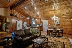 Gateway Gathering - Cabin - Stonewall