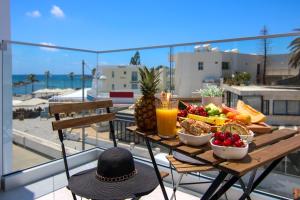 Phaedrus Living: Seaside Luxury Flat Lighthouse 74