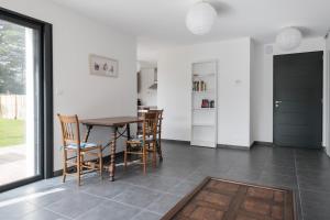 Maison neuve pour 4 adultes - 2 enfants - Jardin