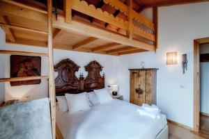 Charming Mountain Penthouse