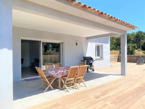Villas Villa deux chambres avec piscine chauffee proche des plages : photos des chambres