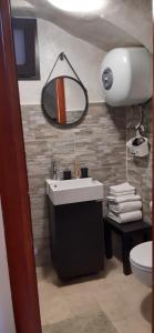 La casetta nel claustro 2