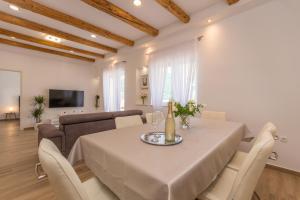 Apartmani Bonaca - 10m to the sea