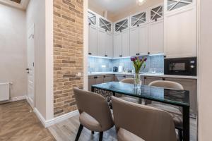 View on Rynok Square apartments