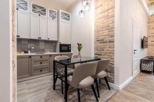 View on Rynok Square apartments