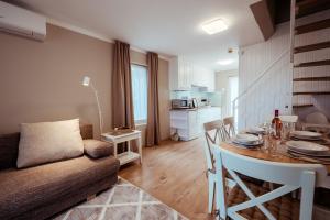 Part Apartman Siófok - B épület - privát vízparttal