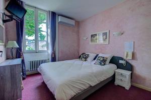 Hotels Hotel Saint Jean : photos des chambres